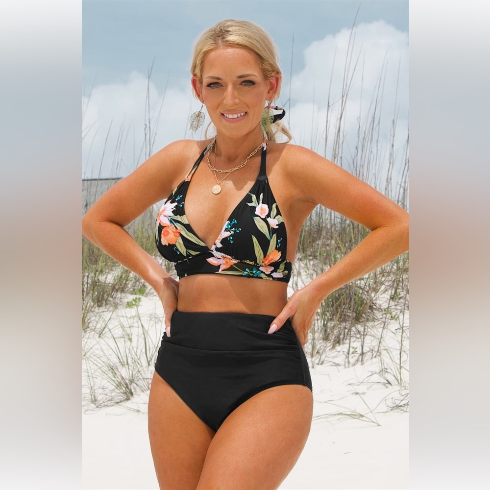 Cupshe Black and Orange Bikini Set with Halter Top